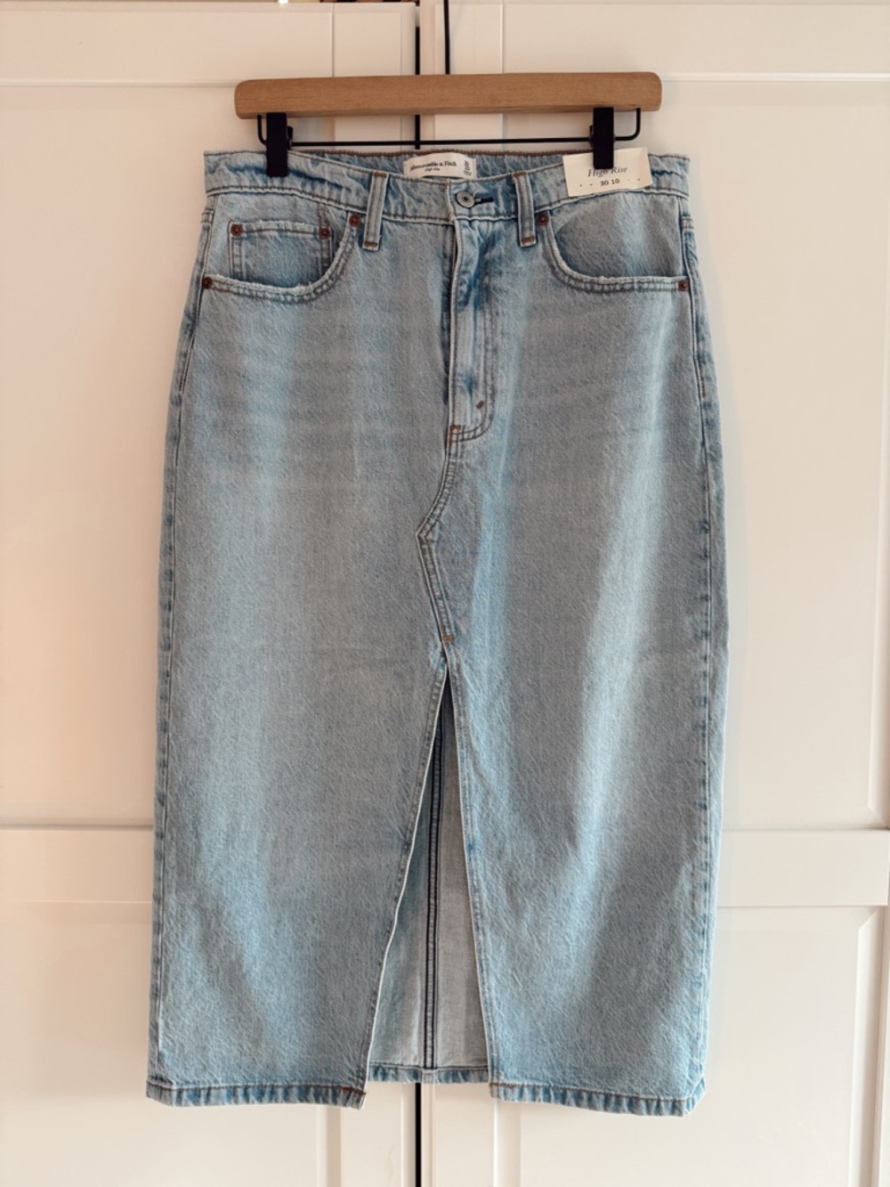 Abercrombie & Fitch High Rise Midi Denim Skirt | Size 30 | NEW WITH TAGS! - Picture 3 of 8